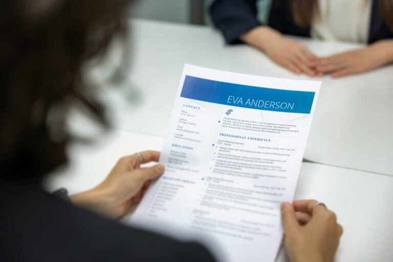 How to Create a Global Executive CV Built for Success - MentorEU